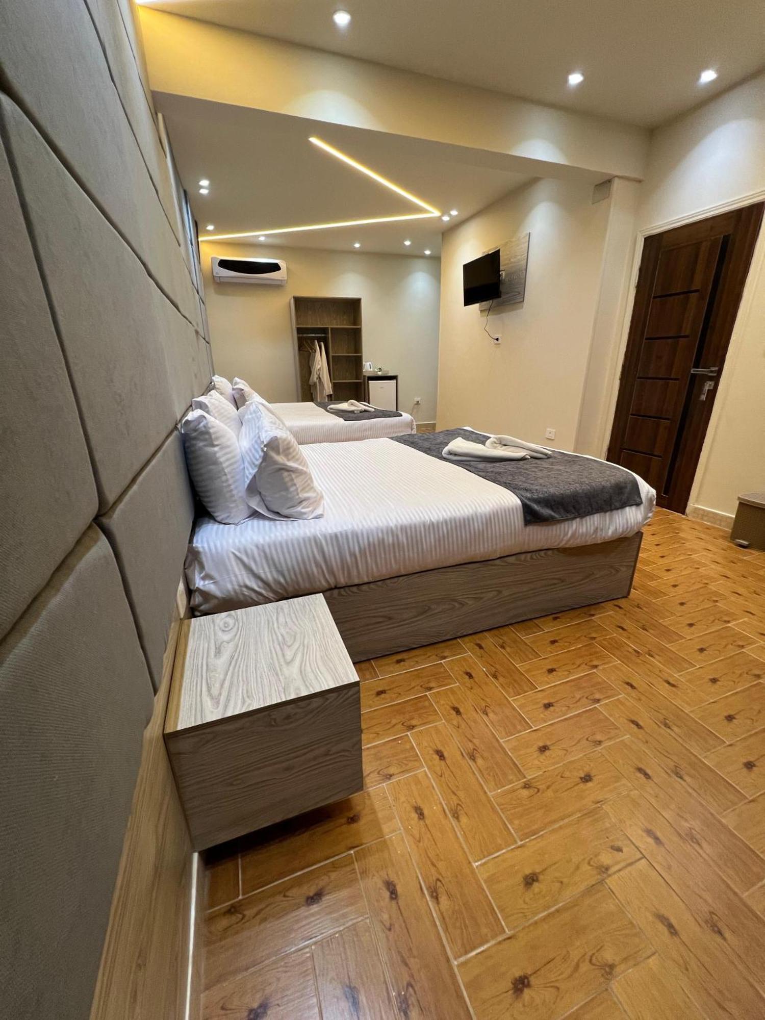 New Scarab Pyramids View Hotel Kafrat al Jabal Exterior photo