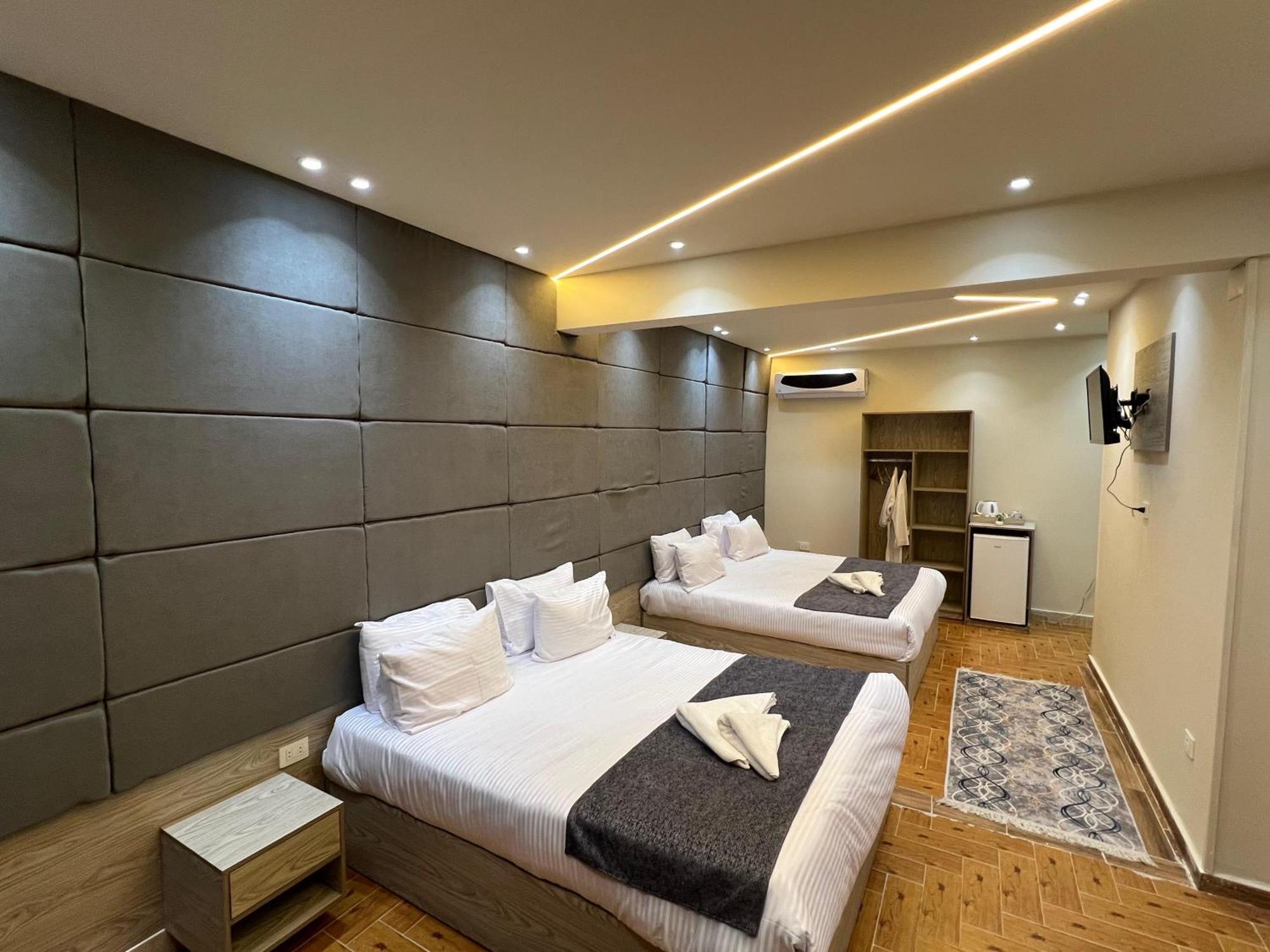 New Scarab Pyramids View Hotel Kafrat al Jabal Exterior photo