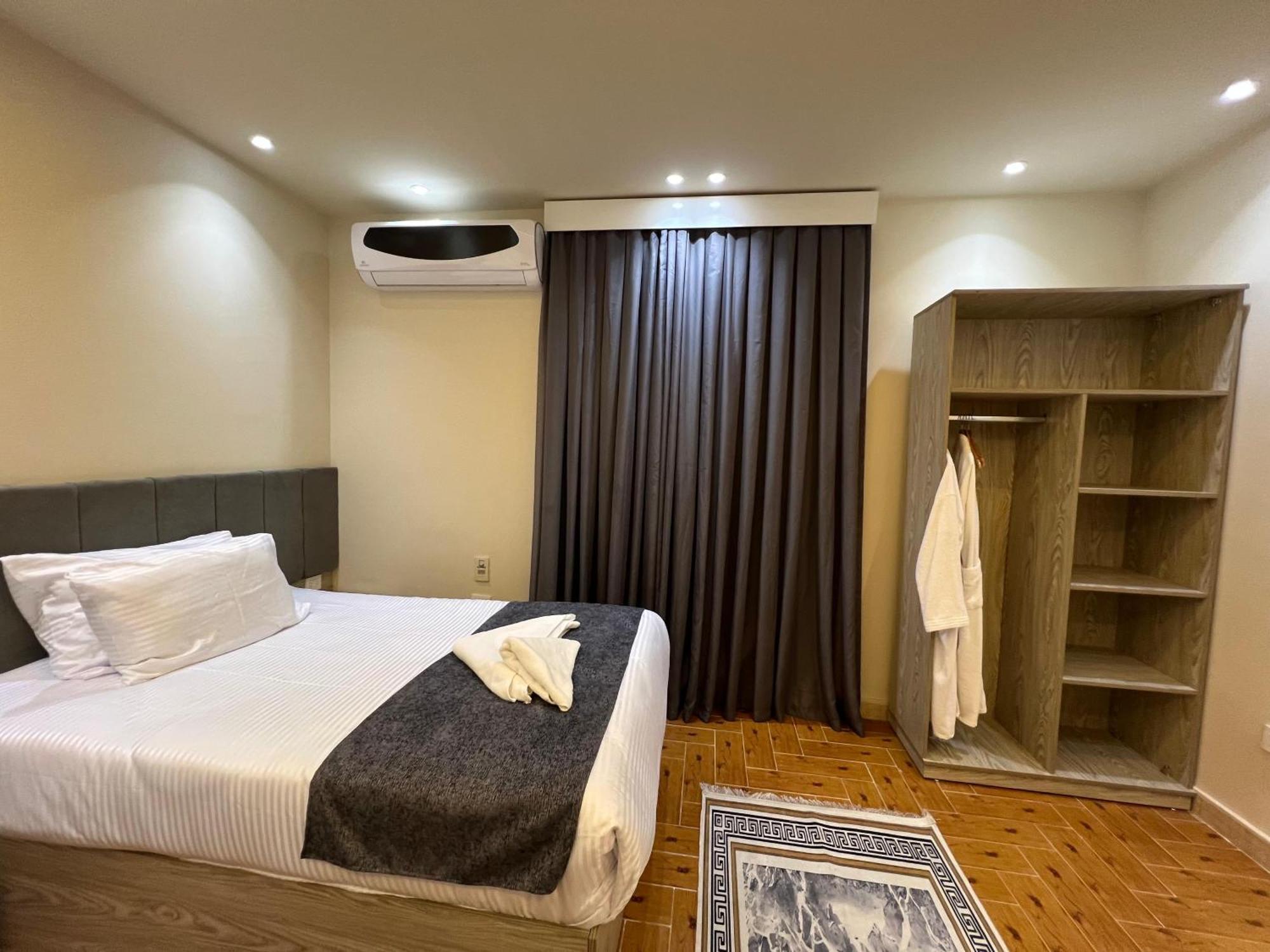 New Scarab Pyramids View Hotel Kafrat al Jabal Exterior photo
